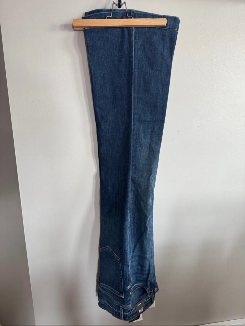 Silver Jeans Dark Blue High-Rise 70's Flare Isbister - Picture 2 of 8